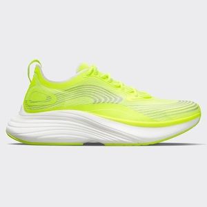 APL Streamline running shoe